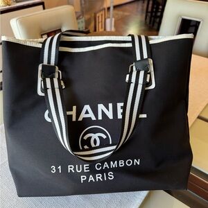 NEW!  CHANEL Complimentary VIP Canvas Tote